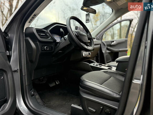 Сірий Форд Ескейп, об'ємом двигуна 2.5 л та пробігом 37 тис. км за 27500 $, фото 36 на Automoto.ua