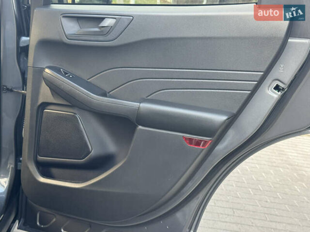 Серый Форд Эскейп, объемом двигателя 2.5 л и пробегом 19 тыс. км за 26700 $, фото 26 на Automoto.ua