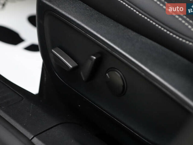 Серый Форд Эскейп, объемом двигателя 1.5 л и пробегом 126 тыс. км за 17800 $, фото 68 на Automoto.ua