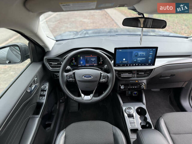Сірий Форд Ескейп, об'ємом двигуна 2.5 л та пробігом 37 тис. км за 27500 $, фото 31 на Automoto.ua