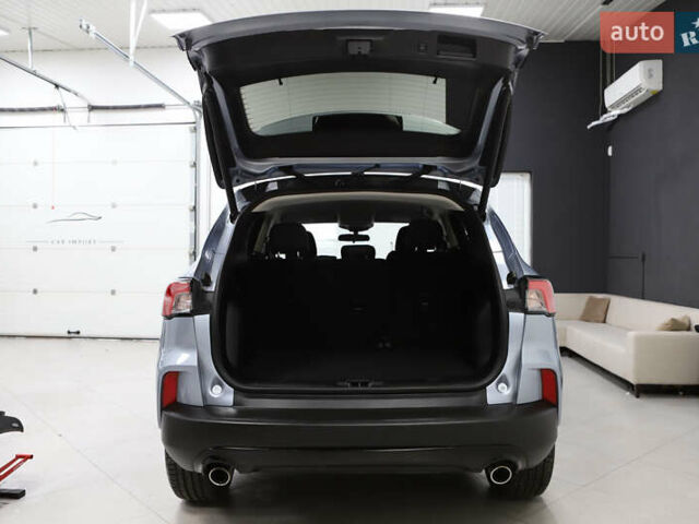 Серый Форд Эскейп, объемом двигателя 1.5 л и пробегом 126 тыс. км за 17800 $, фото 113 на Automoto.ua