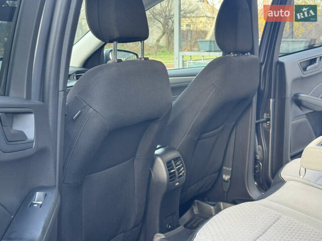 Серый Форд Эскейп, объемом двигателя 2.5 л и пробегом 19 тыс. км за 26700 $, фото 22 на Automoto.ua