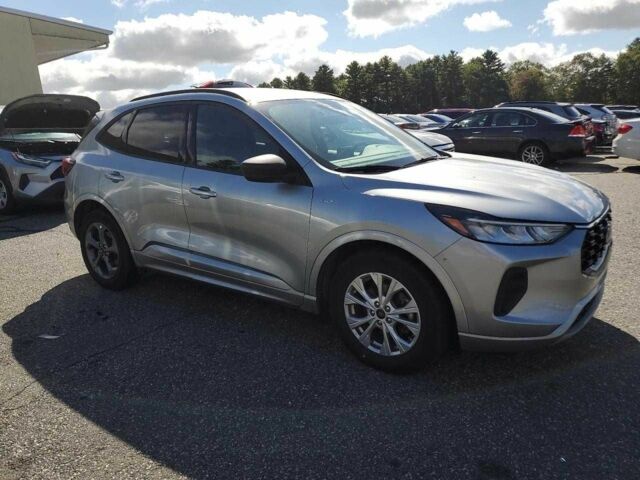 Серый Форд Эскейп, объемом двигателя 2.5 л и пробегом 12 тыс. км за 21500 $, фото 3 на Automoto.ua