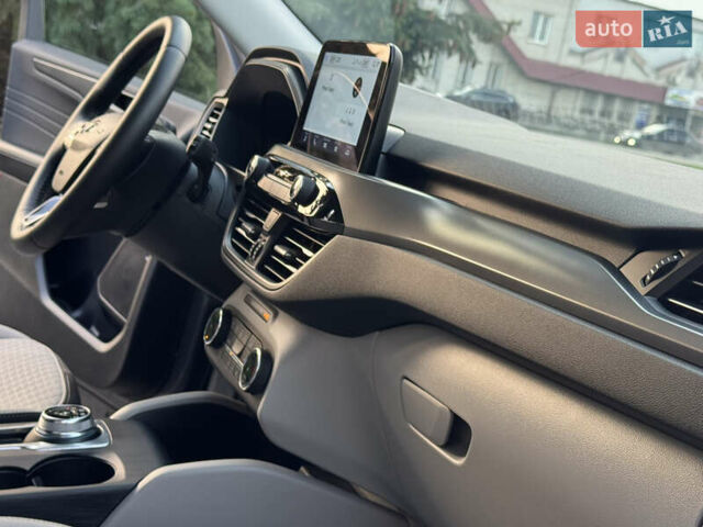 Серый Форд Эскейп, объемом двигателя 2.5 л и пробегом 19 тыс. км за 26700 $, фото 35 на Automoto.ua