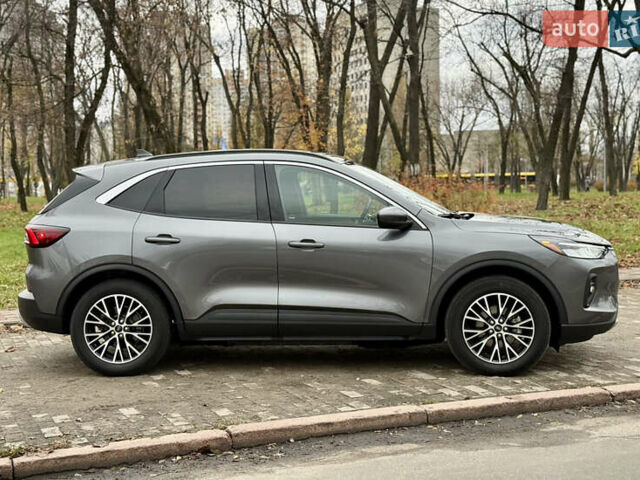 Сірий Форд Ескейп, об'ємом двигуна 2.5 л та пробігом 37 тис. км за 27500 $, фото 10 на Automoto.ua