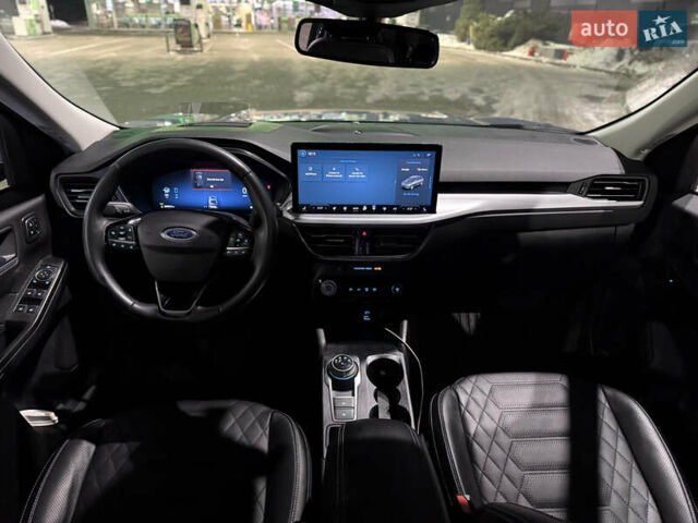 Сірий Форд Ескейп, об'ємом двигуна 2.5 л та пробігом 33 тис. км за 32000 $, фото 18 на Automoto.ua