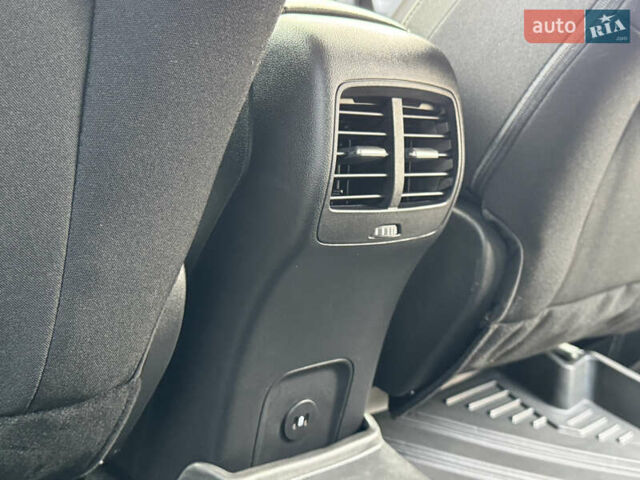 Серый Форд Эскейп, объемом двигателя 2.5 л и пробегом 19 тыс. км за 24900 $, фото 47 на Automoto.ua