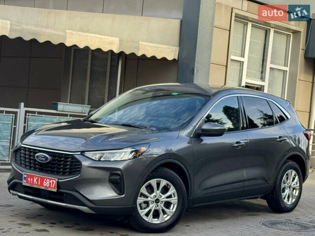 Серый Форд Эскейп, объемом двигателя 2.5 л и пробегом 19 тыс. км за 26700 $, фото 2 на Automoto.ua