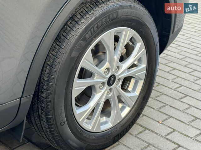 Серый Форд Эскейп, объемом двигателя 2.5 л и пробегом 19 тыс. км за 26700 $, фото 13 на Automoto.ua