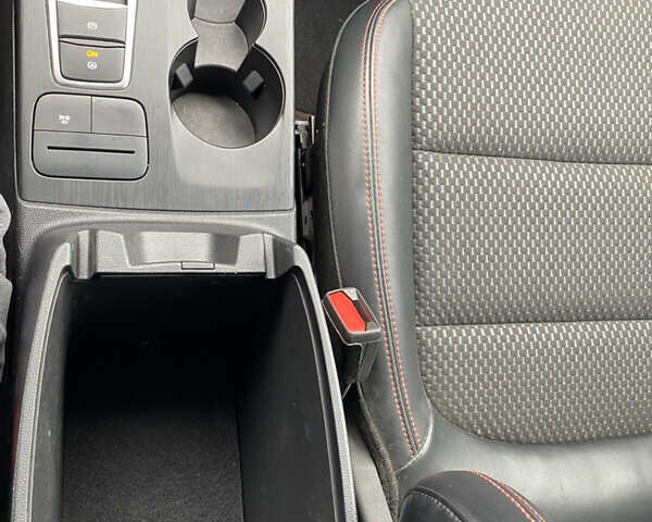 Серый Форд Эскейп, объемом двигателя 2.5 л и пробегом 9 тыс. км за 27900 $, фото 36 на Automoto.ua