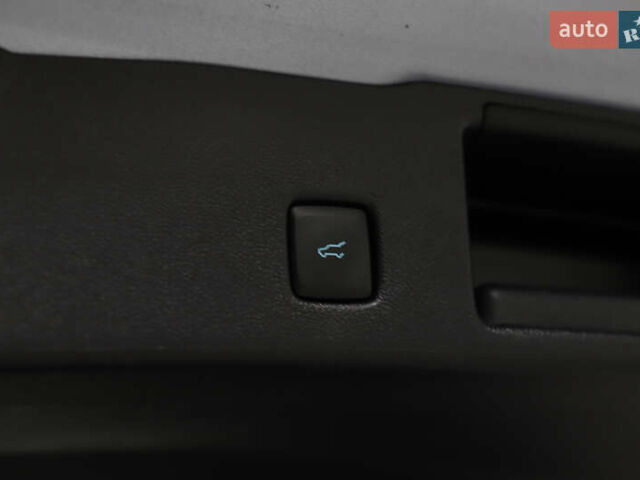 Серый Форд Эскейп, объемом двигателя 1.5 л и пробегом 126 тыс. км за 17800 $, фото 115 на Automoto.ua