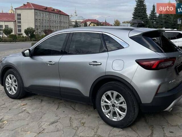 Сірий Форд Ескейп, об'ємом двигуна 0 л та пробігом 11 тис. км за 20000 $, фото 3 на Automoto.ua