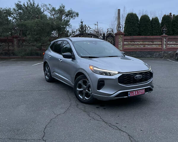 Серый Форд Эскейп, объемом двигателя 1.5 л и пробегом 56 тыс. км за 21799 $, фото 1 на Automoto.ua