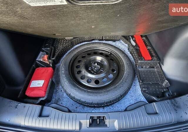 Серый Форд Эскейп, объемом двигателя 1.5 л и пробегом 8 тыс. км за 21300 $, фото 26 на Automoto.ua