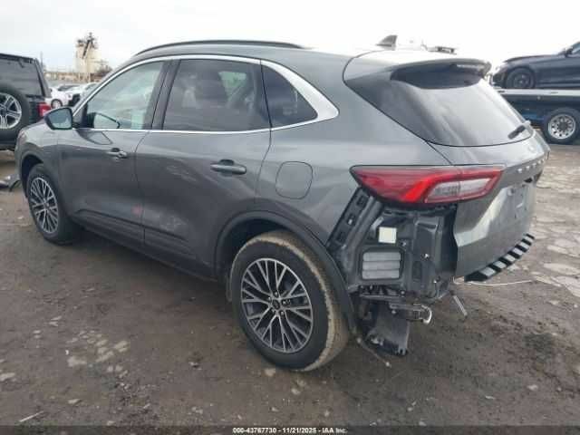 Сірий Форд Ескейп, об'ємом двигуна 2.5 л та пробігом 9 тис. км за 5600 $, фото 2 на Automoto.ua