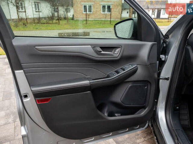 Серый Форд Эскейп, объемом двигателя 0 л и пробегом 1 тыс. км за 21450 $, фото 35 на Automoto.ua