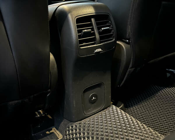 Серый Форд Эскейп, объемом двигателя 1.5 л и пробегом 56 тыс. км за 21799 $, фото 16 на Automoto.ua