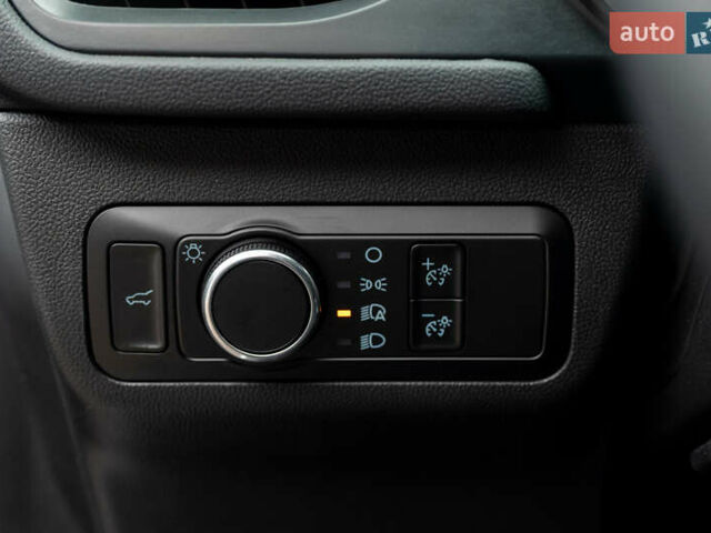 Серый Форд Эскейп, объемом двигателя 0 л и пробегом 1 тыс. км за 21450 $, фото 23 на Automoto.ua