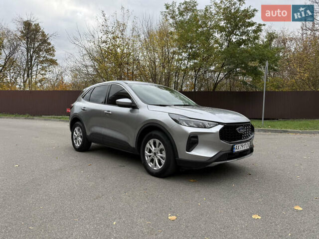 Серый Форд Эскейп, объемом двигателя 1.5 л и пробегом 45 тыс. км за 23900 $, фото 2 на Automoto.ua
