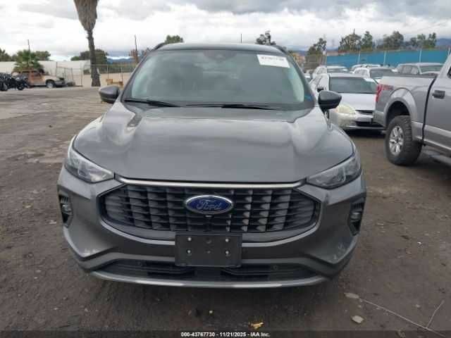 Сірий Форд Ескейп, об'ємом двигуна 2.5 л та пробігом 9 тис. км за 5600 $, фото 12 на Automoto.ua