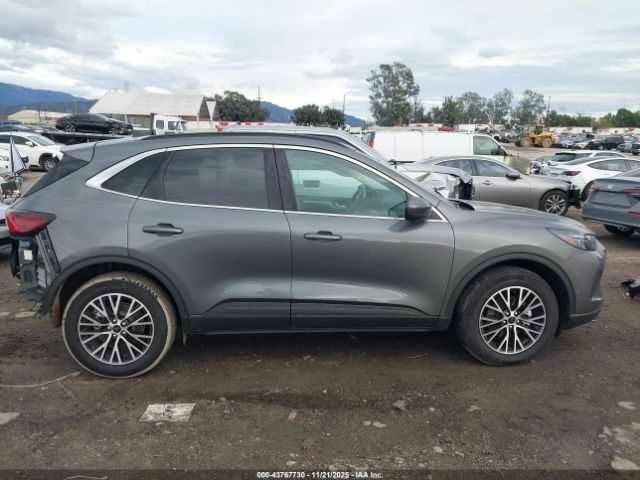 Сірий Форд Ескейп, об'ємом двигуна 2.5 л та пробігом 9 тис. км за 5600 $, фото 13 на Automoto.ua