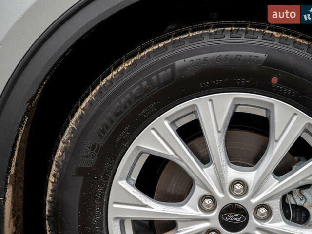 Серый Форд Эскейп, объемом двигателя 0 л и пробегом 1 тыс. км за 21450 $, фото 44 на Automoto.ua