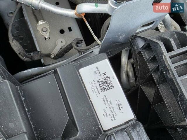 Серый Форд Эскейп, объемом двигателя 1.5 л и пробегом 1 тыс. км за 25000 $, фото 38 на Automoto.ua