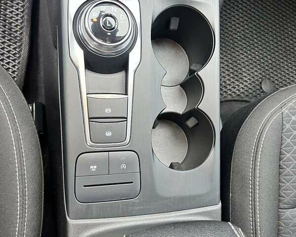 Серый Форд Эскейп, объемом двигателя 1.5 л и пробегом 47 тыс. км за 21500 $, фото 18 на Automoto.ua