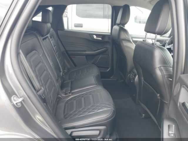 Сірий Форд Ескейп, об'ємом двигуна 2.5 л та пробігом 9 тис. км за 5600 $, фото 7 на Automoto.ua