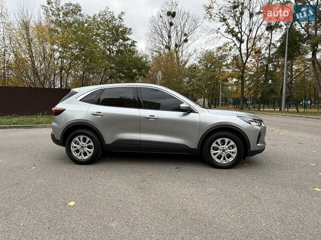 Серый Форд Эскейп, объемом двигателя 1.5 л и пробегом 45 тыс. км за 23900 $, фото 3 на Automoto.ua