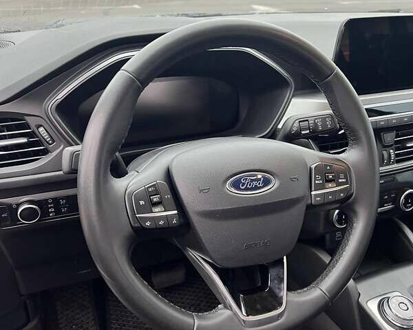 Серый Форд Эскейп, объемом двигателя 1.5 л и пробегом 47 тыс. км за 21500 $, фото 19 на Automoto.ua