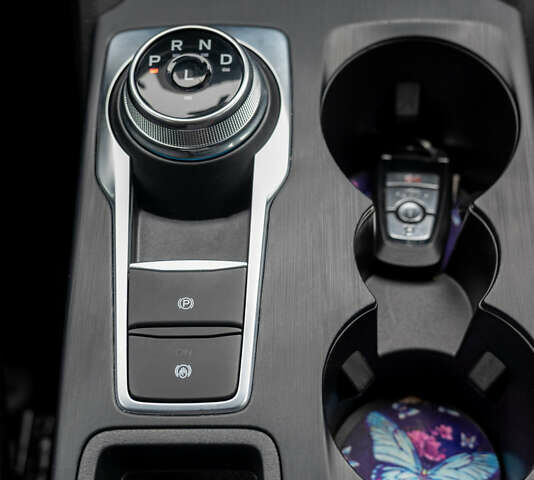 Серый Форд Эскейп, объемом двигателя 0 л и пробегом 1 тыс. км за 21450 $, фото 31 на Automoto.ua