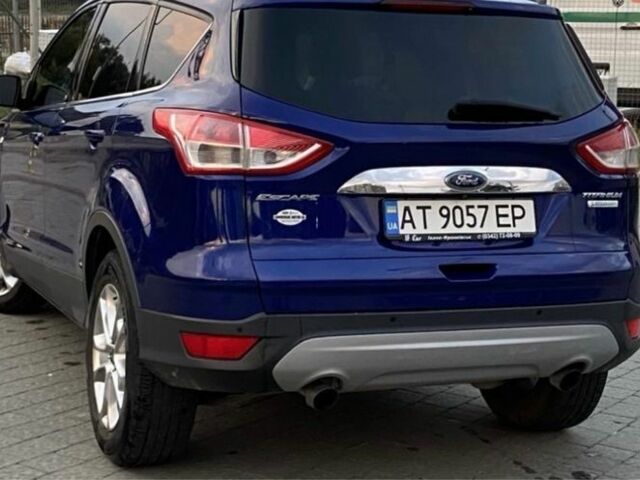 Синий Форд Эскейп, объемом двигателя 2 л и пробегом 200 тыс. км за 8000 $, фото 1 на Automoto.ua