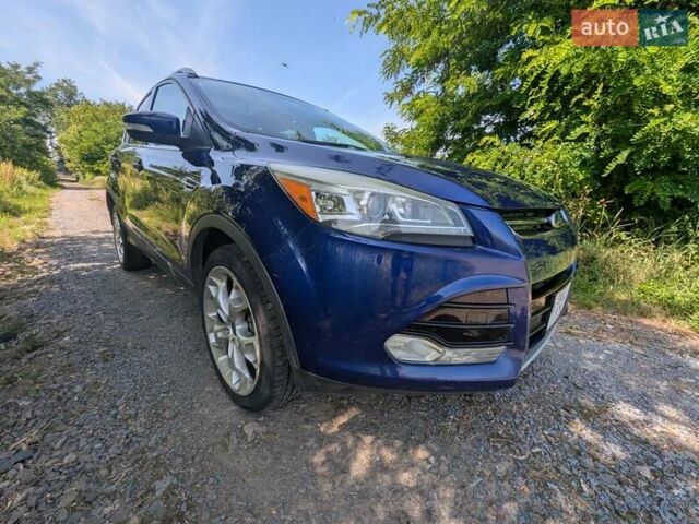 Синий Форд Эскейп, объемом двигателя 2 л и пробегом 215 тыс. км за 9600 $, фото 1 на Automoto.ua