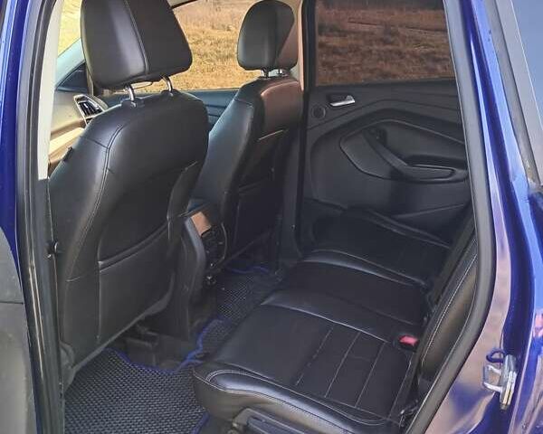 Синий Форд Эскейп, объемом двигателя 1.6 л и пробегом 290 тыс. км за 8500 $, фото 6 на Automoto.ua