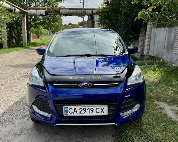 Синій Форд Ескейп, об'ємом двигуна 2 л та пробігом 205 тис. км за 10200 $, фото 1 на Automoto.ua