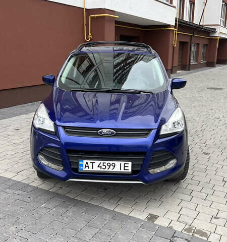 Синий Форд Эскейп, объемом двигателя 2 л и пробегом 124 тыс. км за 9600 $, фото 1 на Automoto.ua
