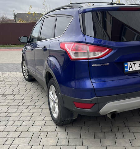 Синий Форд Эскейп, объемом двигателя 2 л и пробегом 124 тыс. км за 9600 $, фото 3 на Automoto.ua