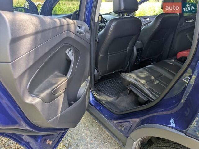 Синий Форд Эскейп, объемом двигателя 2 л и пробегом 215 тыс. км за 9600 $, фото 6 на Automoto.ua