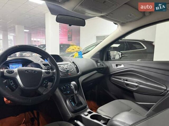 Синій Форд Ескейп, об'ємом двигуна 1.6 л та пробігом 121 тис. км за 10700 $, фото 4 на Automoto.ua