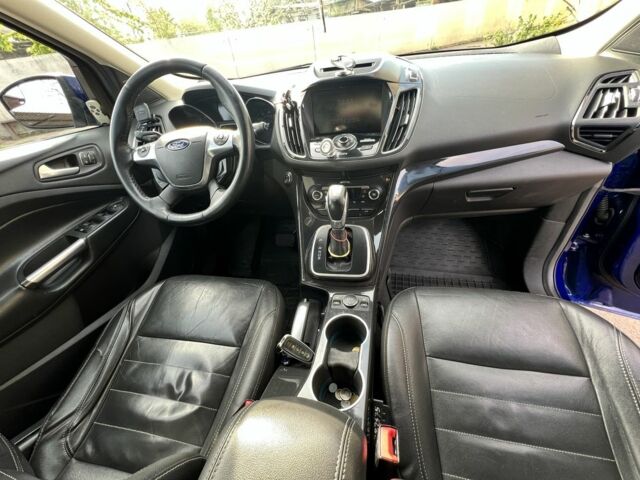 Синий Форд Эскейп, объемом двигателя 2 л и пробегом 217 тыс. км за 10800 $, фото 6 на Automoto.ua