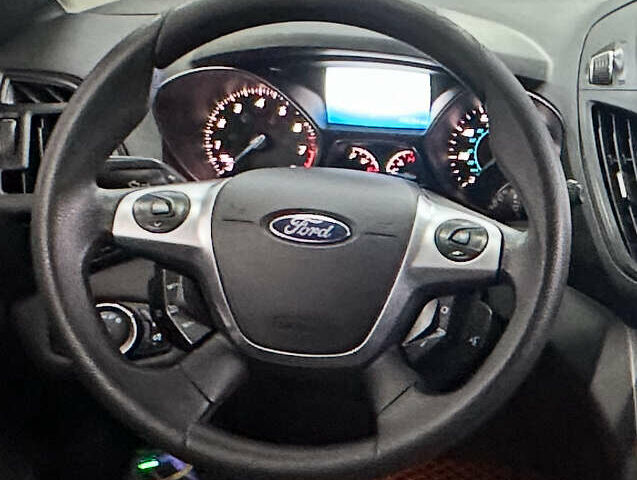 Синій Форд Ескейп, об'ємом двигуна 1.6 л та пробігом 305 тис. км за 9850 $, фото 4 на Automoto.ua