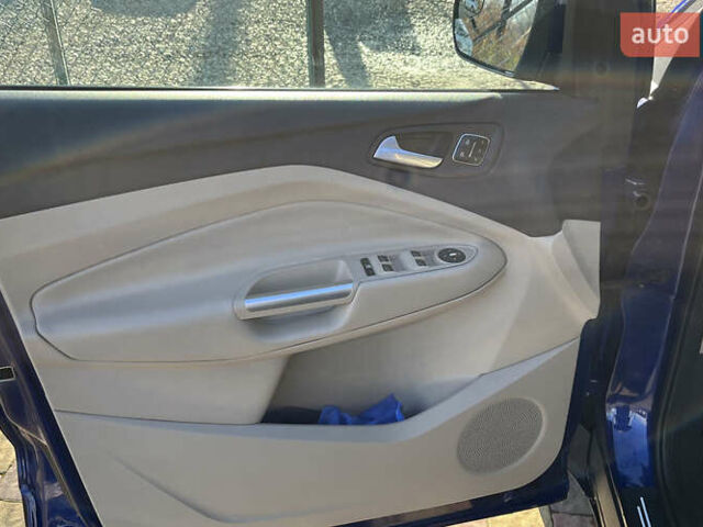 Синий Форд Эскейп, объемом двигателя 2 л и пробегом 162 тыс. км за 11000 $, фото 15 на Automoto.ua