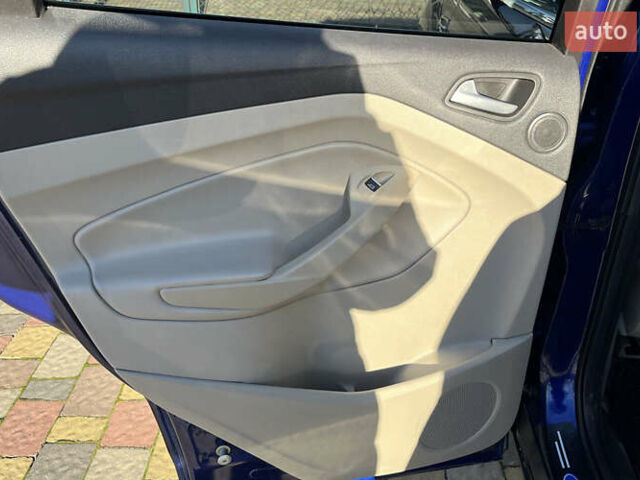 Синий Форд Эскейп, объемом двигателя 2 л и пробегом 162 тыс. км за 11000 $, фото 18 на Automoto.ua