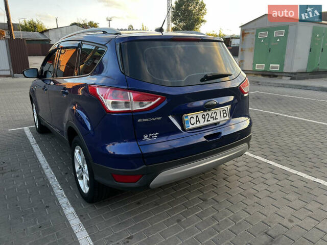 Синий Форд Эскейп, объемом двигателя 2.5 л и пробегом 150 тыс. км за 12000 $, фото 3 на Automoto.ua