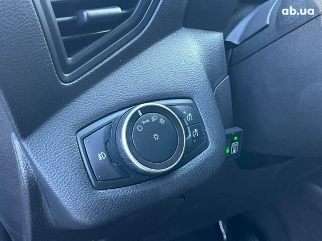 Синий Форд Эскейп, объемом двигателя 2.5 л и пробегом 140 тыс. км за 11590 $, фото 13 на Automoto.ua