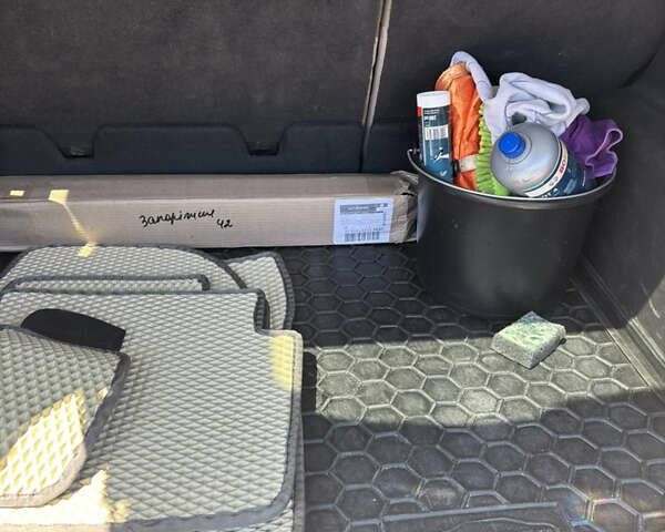 Синий Форд Эскейп, объемом двигателя 2.49 л и пробегом 96 тыс. км за 14000 $, фото 14 на Automoto.ua