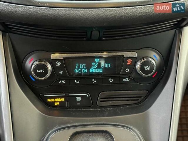 Форд Ескейп 2015 у Вінниці на Automoto.ua Синій Форд Ескейп, об'ємом двигуна 2 л та пробігом 135 тис. км за 12890 $, фото 27 на Automoto.ua