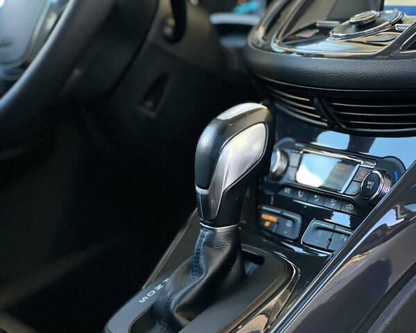 Форд Эскейп 2015 в Николаеве на Automoto.ua Синий Форд Эскейп, объемом двигателя 2 л и пробегом 155 тыс. км за 13400 $, фото 15 на Automoto.ua