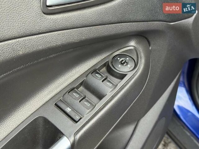 Форд Ескейп 2015 у Вінниці на Automoto.ua Синій Форд Ескейп, об'ємом двигуна 2 л та пробігом 135 тис. км за 12890 $, фото 12 на Automoto.ua